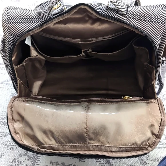 Jujube diaper bag with pacifier holder- The Queen of the Nile print